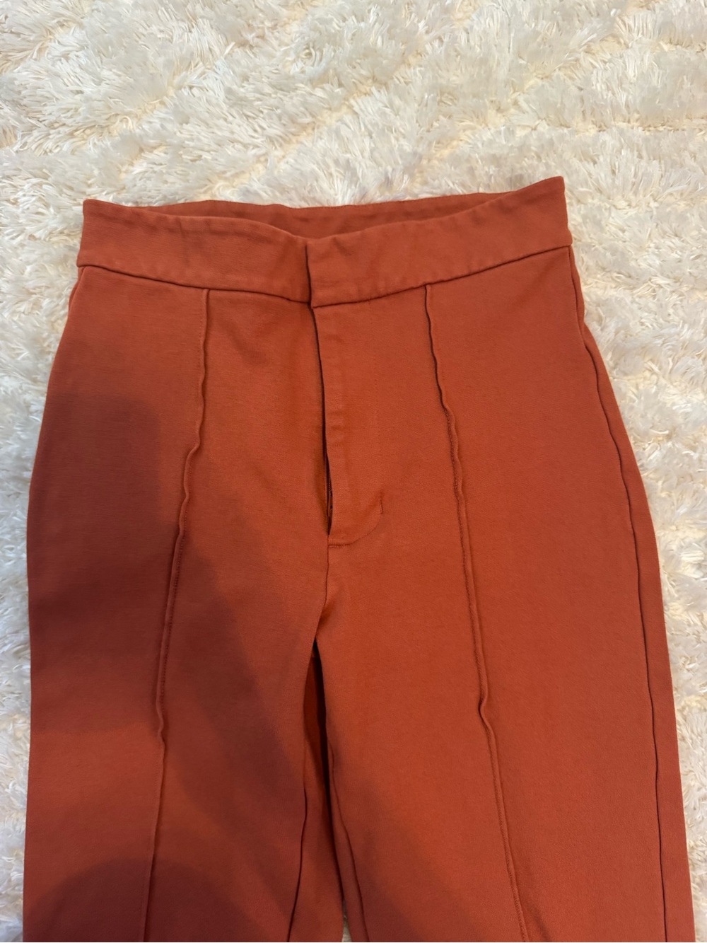 High-Rise Flared Pants in Rust and Black - Picture 4 of 9